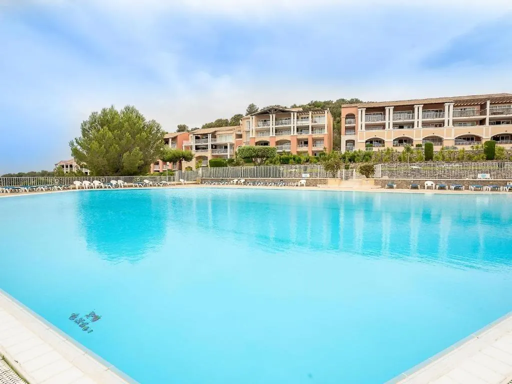Superbe Duplex T3 Climatise Avec Terrasse Et Solarium, Magnifique Vue Mer Et Golf Saint-Raphaël France